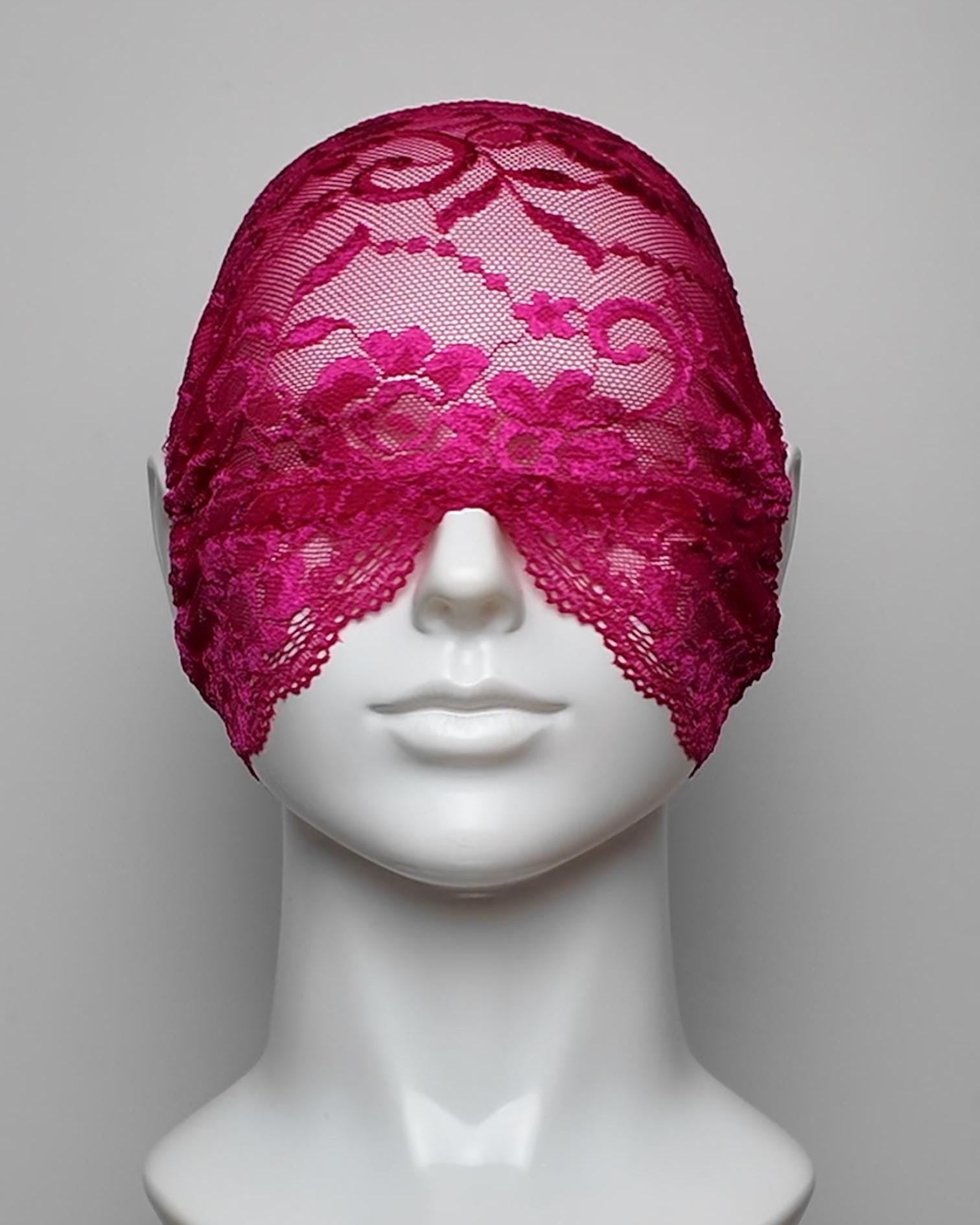 Open Nose & Mouth Over the Cheek Shining Lace Face Mask